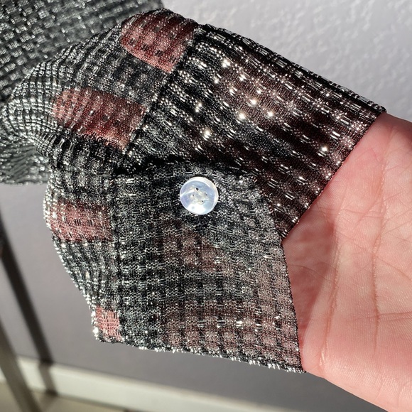 INCERUN - NWT - top: sheer black & silver l/s w collar and button cuffs - L - Picture 11 of 16